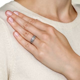 Art Deco 1.03 Carat Diamond Engagement Ring - GIA J VS2