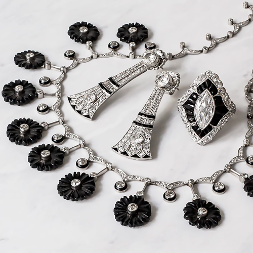 Onyx Allure Blog Square Banner.