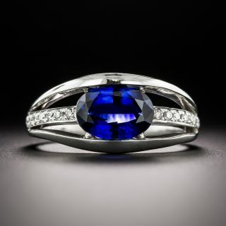 Estate 1.95 Carat Oval Sapphire and Diamond Ring - 3