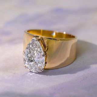 Estate 3.84 Carat Pear-Shaped Diamond Solitaire Ring - GIA G VS1