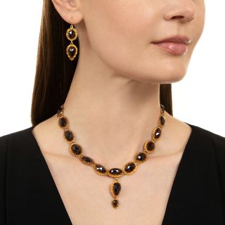 Georgian Garnet Necklace and Earrings, Netherlands