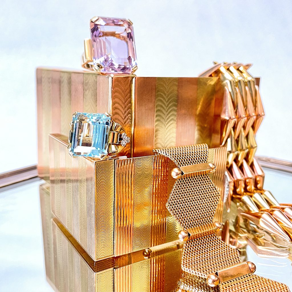 Retro Blog Featured Image.