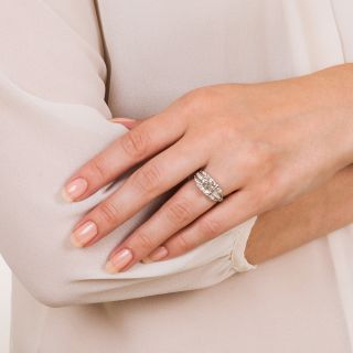 Late Art Deco 2.11 Carat Diamond Platinum Engagement Ring - GIA H VS1