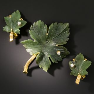 Mid-Century Nephrite Jade Leaf and Diamond Earring and Brooch Set - 2