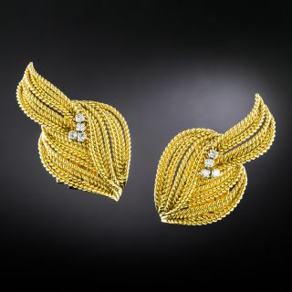 Mid-Century Textured 18K Gold and Diamond Earrings - 2